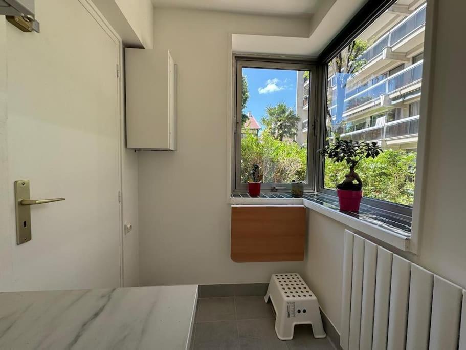 Stylish 1br With Peaceful Garden In 18th District *