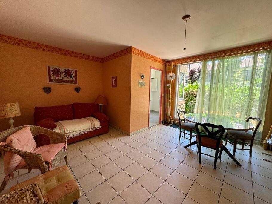 Appartement Stylish 1br With Peaceful Garden In 18th District